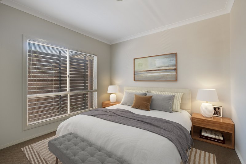 Photo - 2/13 Campbell Drive, Highfields QLD 4352 - Image 8