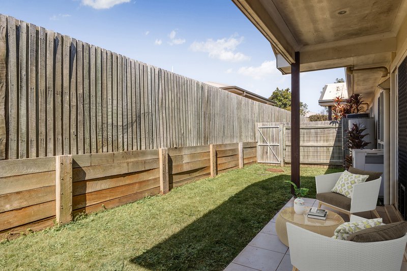Photo - 2/13 Campbell Drive, Highfields QLD 4352 - Image 10