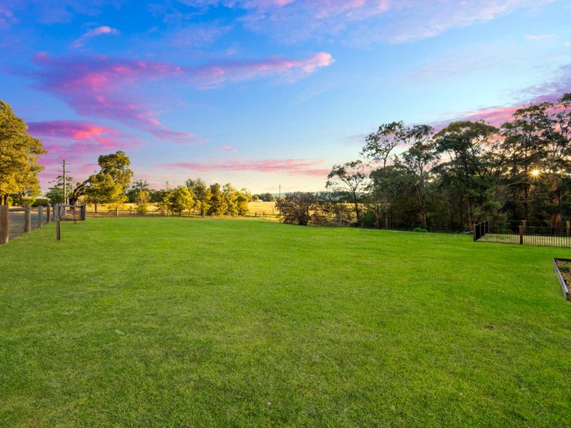 Photo - 213 Cedar Ridge Road, Kurrajong NSW 2758 - Image 15