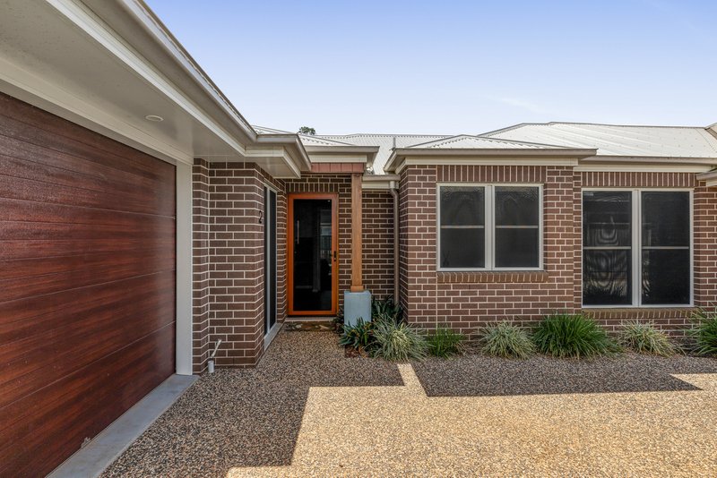 Photo - 2/13 Cox Street, Wilsonton QLD 4350 - Image 1