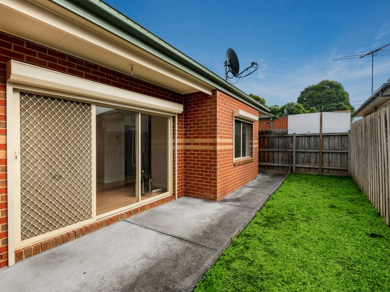 Photo - 2/13 Gellibrand Crescent, Reservoir VIC 3073 - Image 6