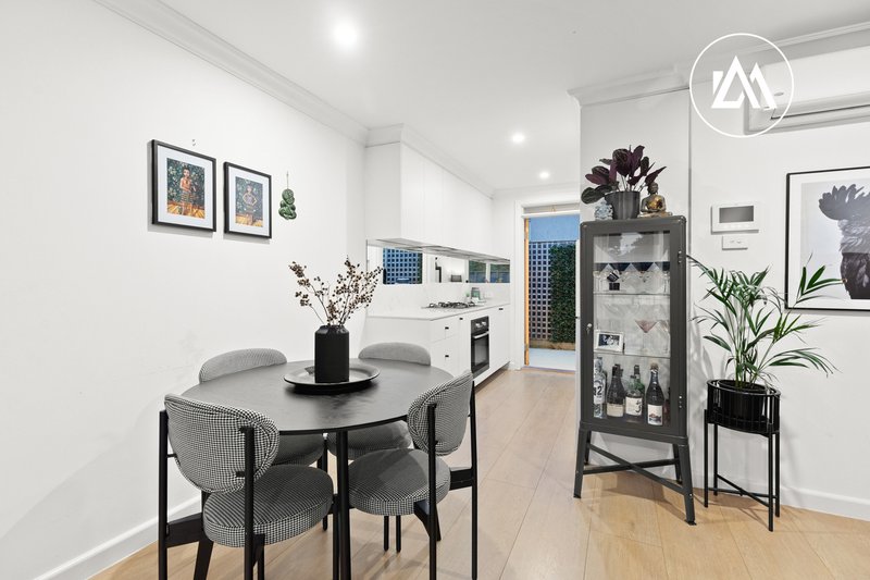 Photo - 2/13 George Street, Frankston VIC 3199 - Image 5