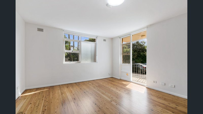 2/13 Grafton Crescent, Dee Why NSW 2099