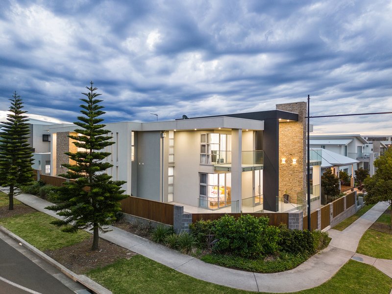 213 Harbour Boulevard, Shell Cove NSW 2529