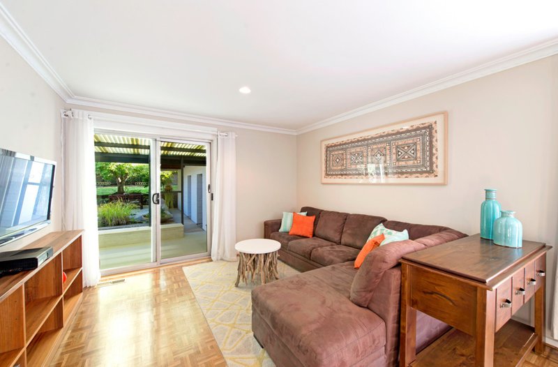 Photo - 213 Hindmarsh Drive, Rivett ACT 2611 - Image 4