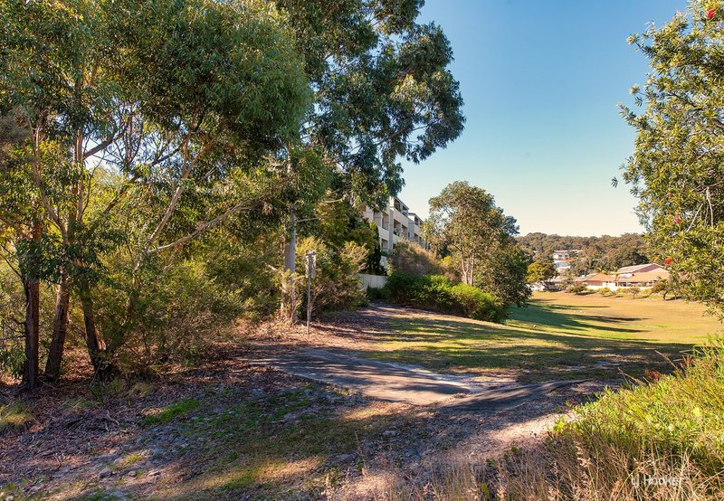 Photo - 2/13 Ketch Close, Corlette NSW 2315 - Image 12