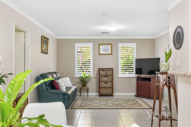 Photo - 2/13 Kitchener Road, Melville WA 6156 - Image 4