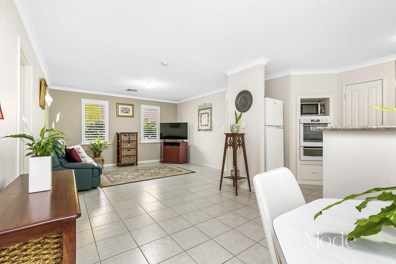 Photo - 2/13 Kitchener Road, Melville WA 6156 - Image 5