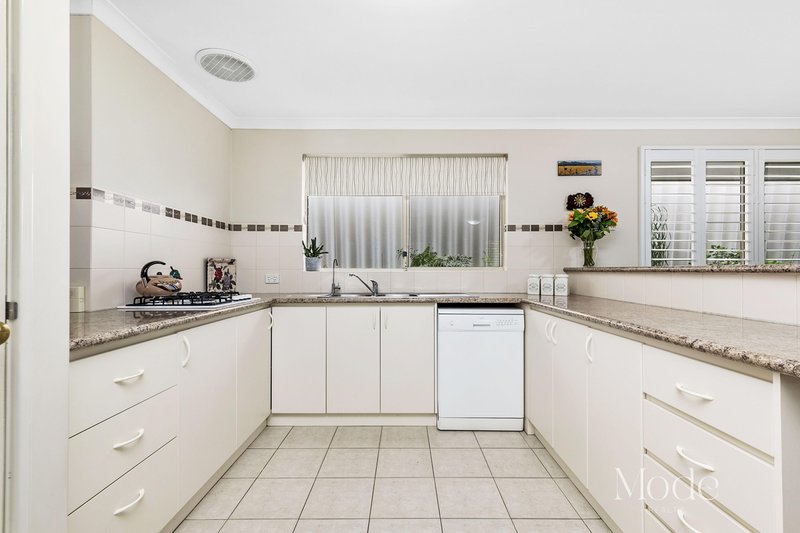 Photo - 2/13 Kitchener Road, Melville WA 6156 - Image 7