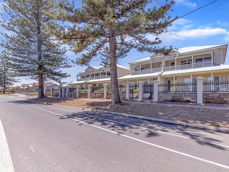 213 Lady Gowrie Drive, Largs Bay SA 5016