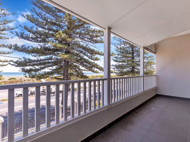 Photo - 213 Lady Gowrie Drive, Largs Bay SA 5016 - Image 2