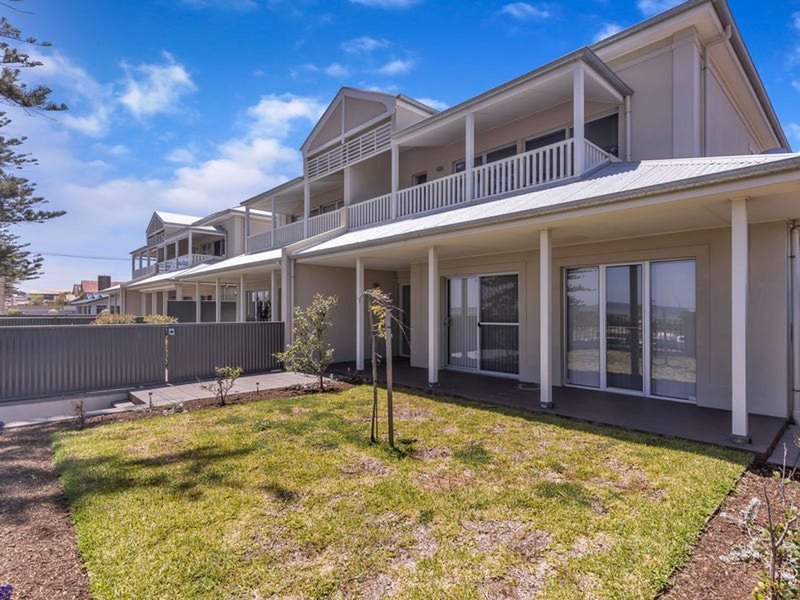 Photo - 213 Lady Gowrie Drive, Largs Bay SA 5016 - Image 16