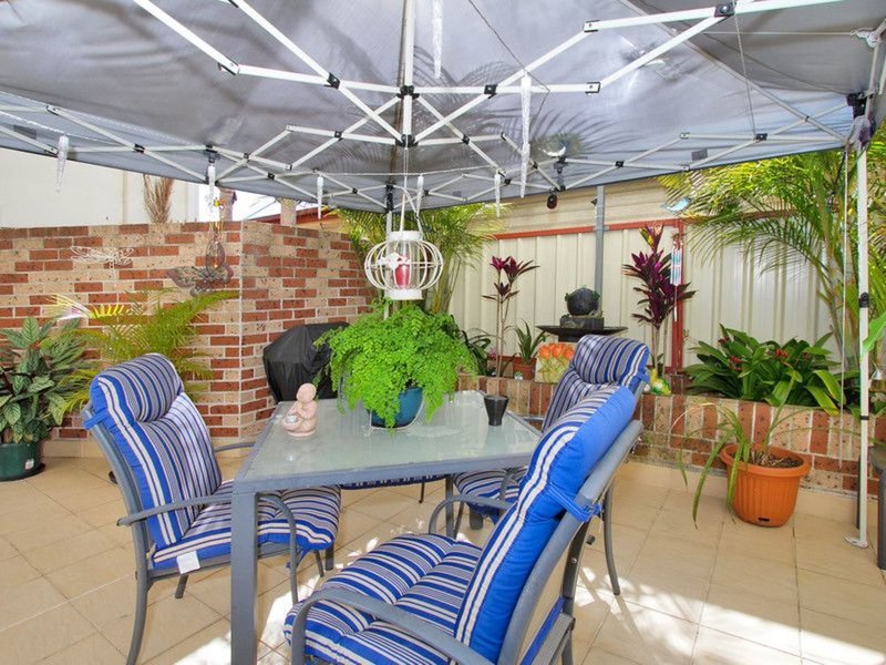 Photo - 2/13 Lagoon Street, Narrabeen NSW 2101 - Image 3