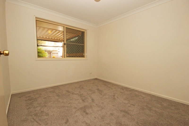 Photo - 2/13 Lake Street, Laurieton NSW 2443 - Image 5