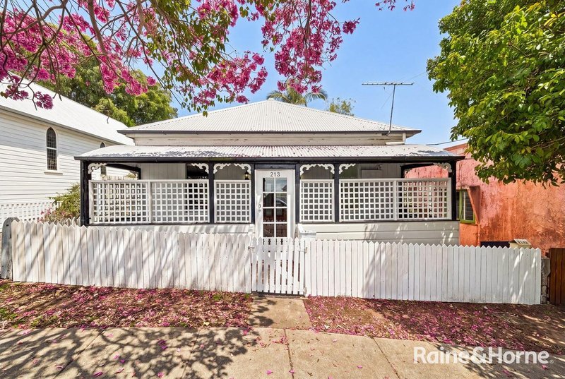 Photo - 213 Latrobe Terrace, Paddington QLD 4064 - Image 1
