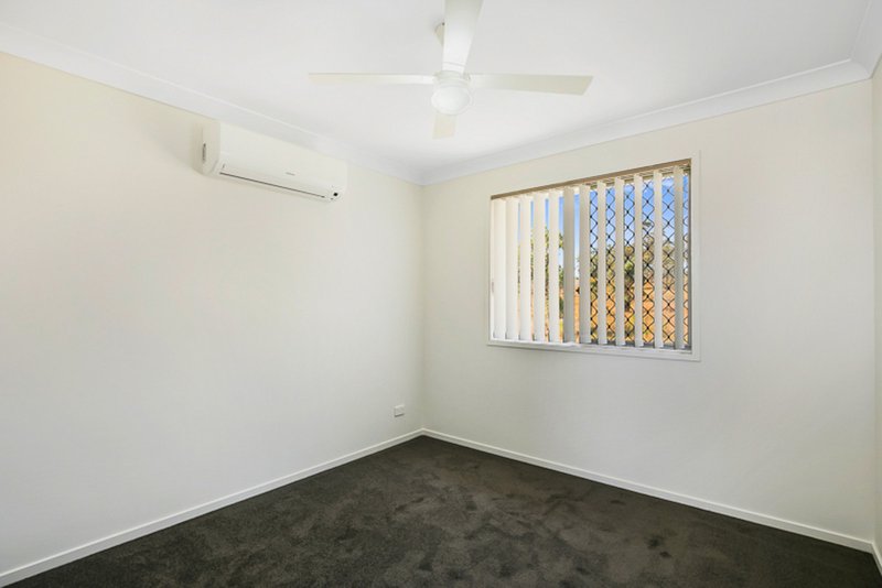 Photo - 2/13 Lexi Street, Glenvale QLD 4350 - Image 5