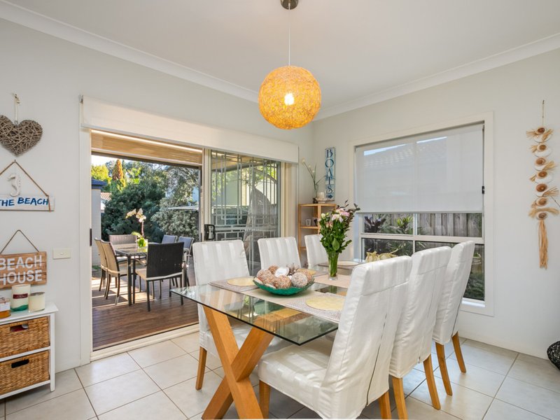 Photo - 213 Macpherson Street, Warriewood NSW 2102 - Image 4