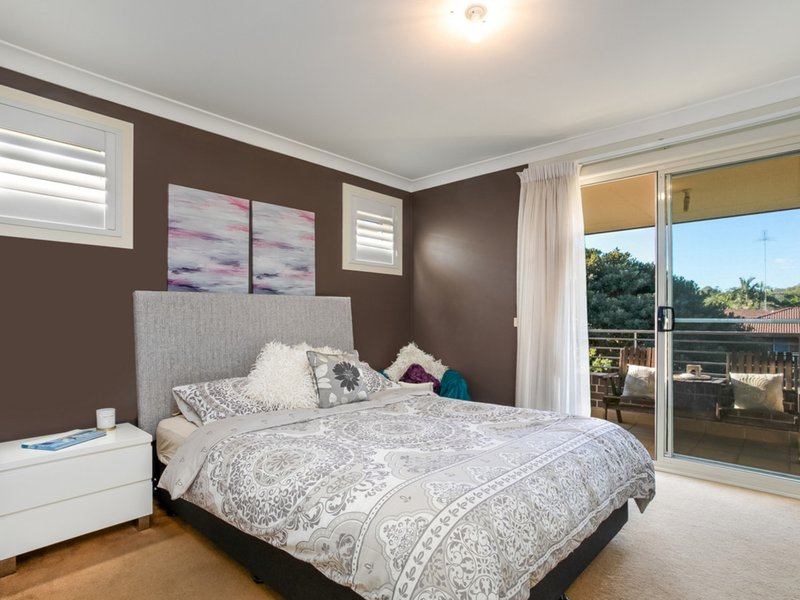 Photo - 213 Macpherson Street, Warriewood NSW 2102 - Image 6