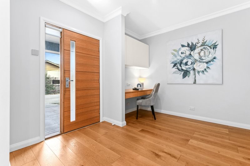 Photo - 2/13 Monash Drive, Mulgrave VIC 3170 - Image 3