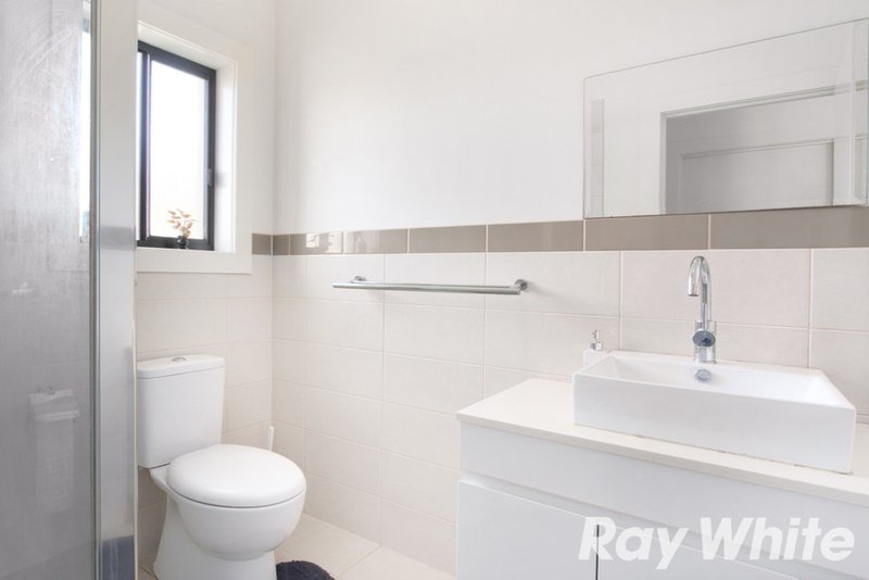 Photo - 2/13 Nandina Road, Narre Warren VIC 3805 - Image 4