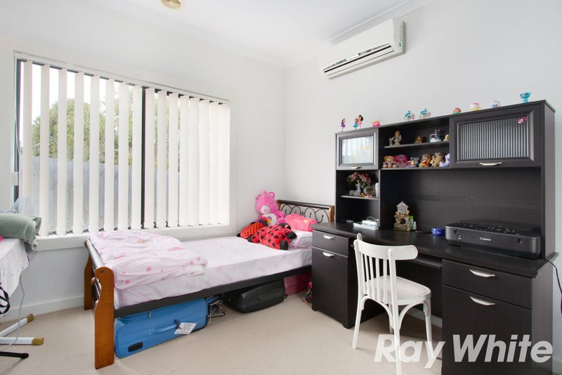 Photo - 2/13 Nandina Road, Narre Warren VIC 3805 - Image 7