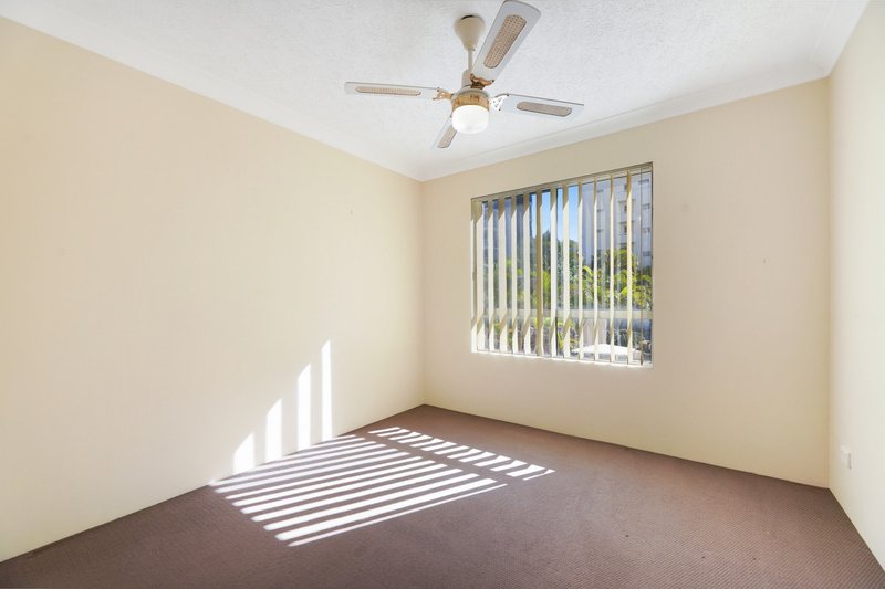 Photo - 21/3 Norman Street, Southport QLD 4215 - Image 4