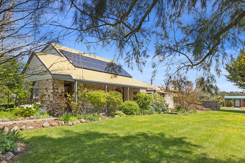 Photo - 213 Northumberland Road, Kyneton VIC 3444 - Image 2