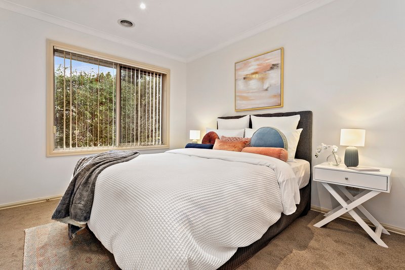 Photo - 2/13 Parer Street, Oakleigh VIC 3166 - Image 6