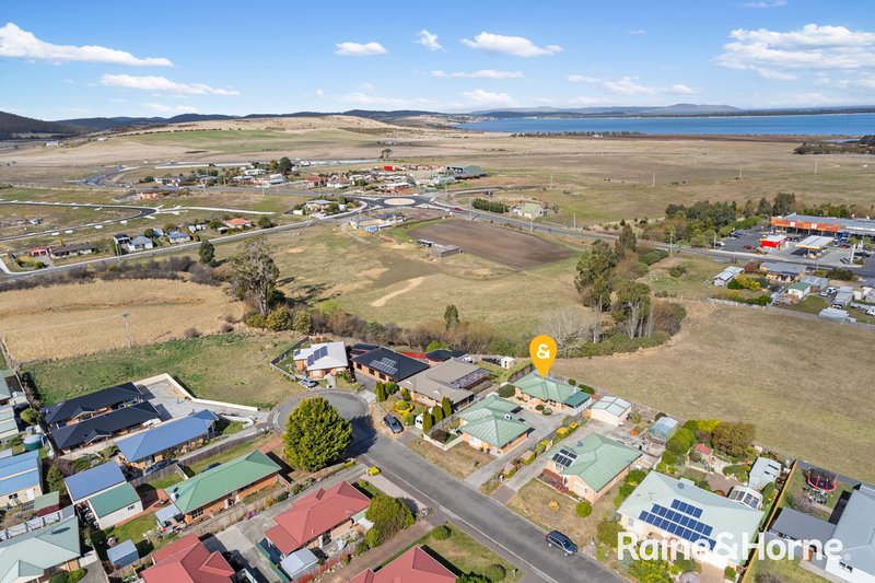 Photo - 2/13 Pollock Place, Sorell TAS 7172 - Image 20