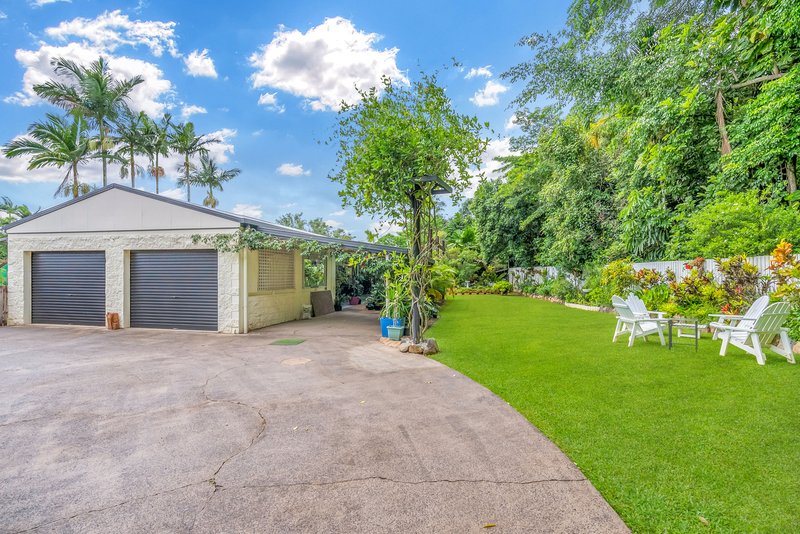 Photo - 213 Robert Road, Bentley Park QLD 4869 - Image 2