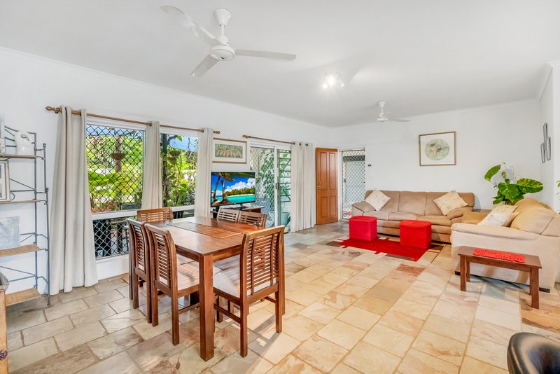 Photo - 213 Robert Road, Bentley Park QLD 4869 - Image 6