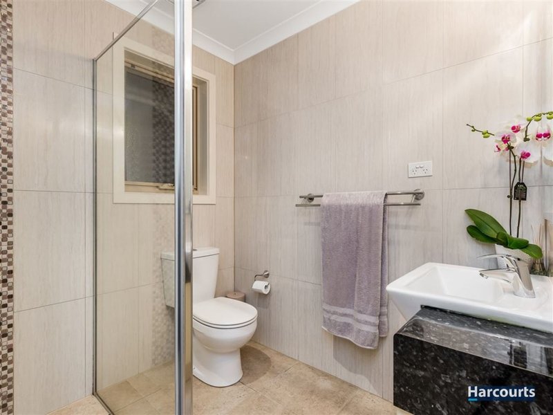 Photo - 2/13 Shetland Drive, Wantirna VIC 3152 - Image 7