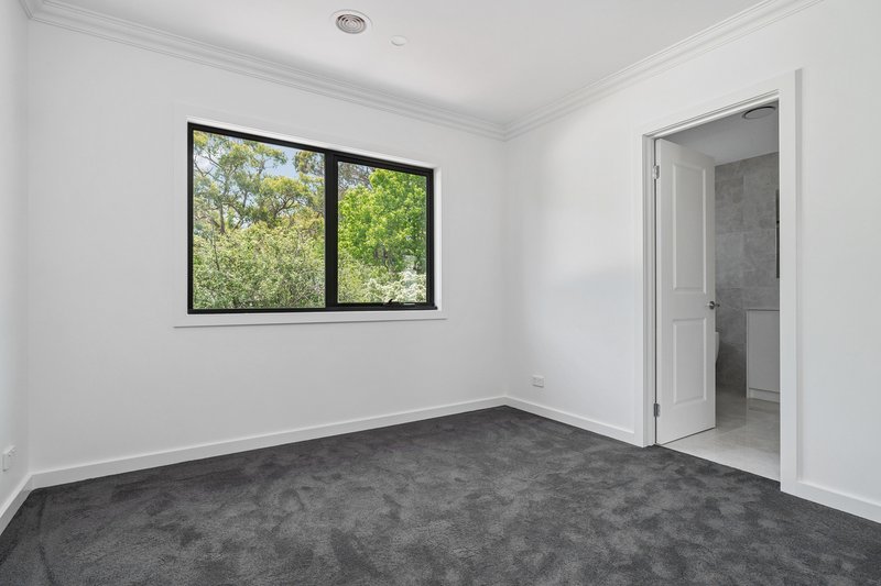 Photo - 2/13 Stoda Street, Heathmont VIC 3135 - Image 5