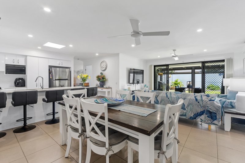 Photo - 2/13 Sunscape Street, Mango Hill QLD 4509 - Image 14