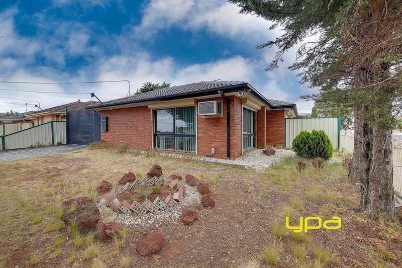 213 Taylors Road, St Albans VIC 3021