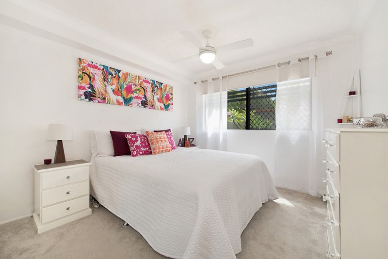 Photo - 2/13 Vectis Street, Norman Park QLD 4170 - Image 4