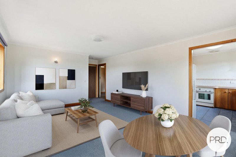 Photo - 2/13 Walgett Place, Glenorchy TAS 7010 - Image 4