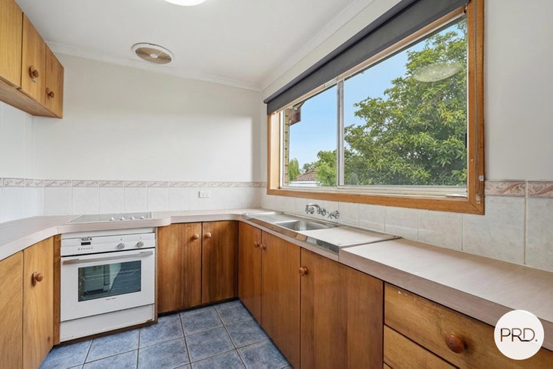 Photo - 2/13 Walgett Place, Glenorchy TAS 7010 - Image 5