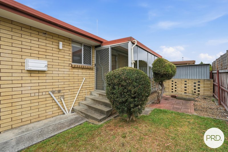 Photo - 2/13 Walgett Place, Glenorchy TAS 7010 - Image 10