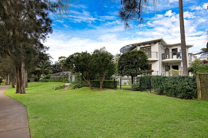 Photo - 2/13 Wellington Street, Narrabeen NSW 2101 - Image 9