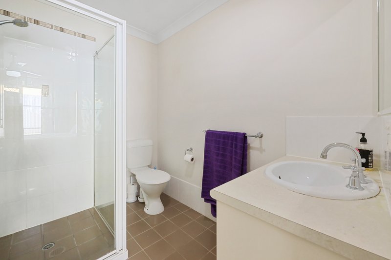 Photo - 2/13 Whitlock Drive, Rothwell QLD 4022 - Image 10