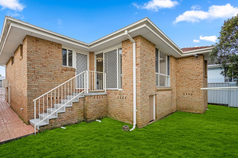 Photo - 2/13 William Street, Shellharbour NSW 2529 - Image 7