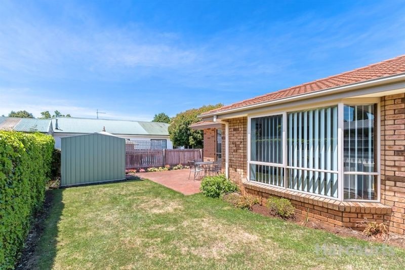 Photo - 2/130 Steele Street, Devonport TAS 7310 - Image 11