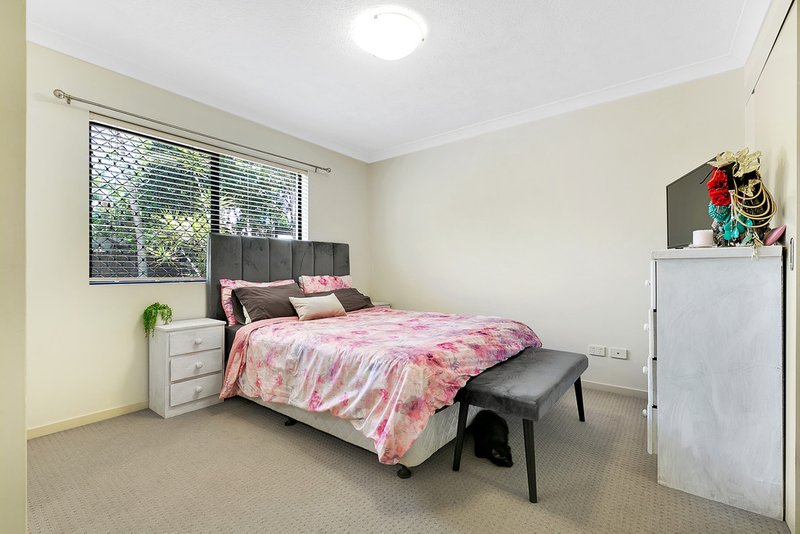 Photo - 2/130 York Street, Nundah QLD 4012 - Image 6