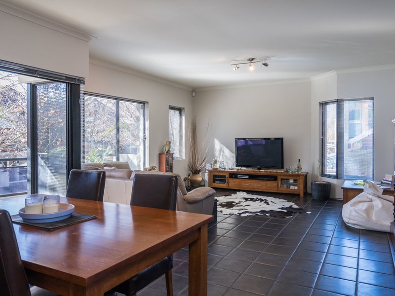 2/131 Royal Street, East Perth WA 6004