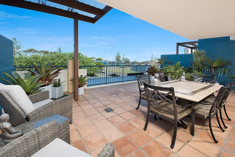 213/102 Alexandra Parade, Alexandra Headland QLD 4572