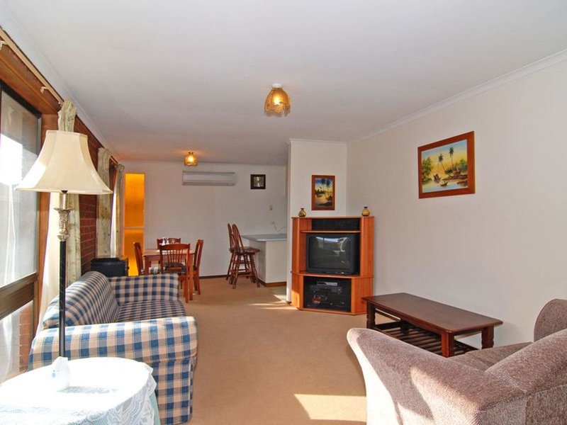 Photo - 2/1318 Murradoc Road, St Leonards VIC 3223 - Image 3