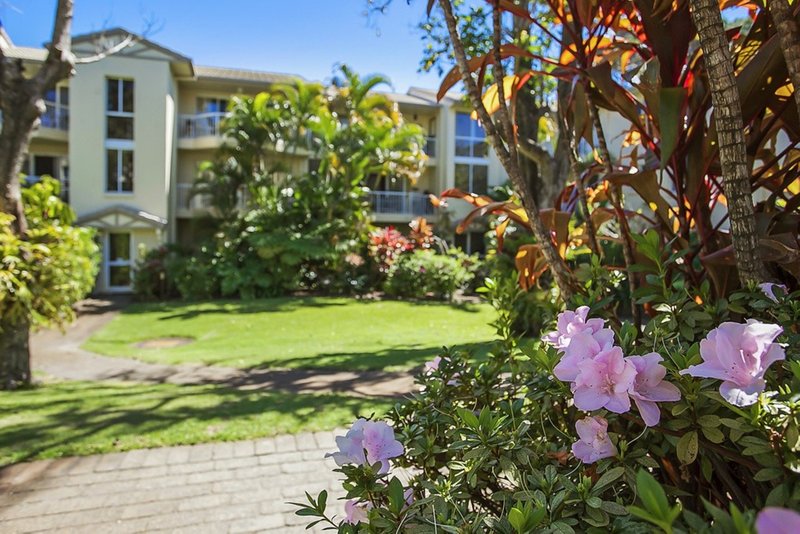 Photo - 213/19 Burleigh Street, Burleigh Heads QLD 4220 - Image 3