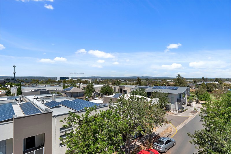 Photo - 21/32-36 Riverside Street, Mawson Lakes SA 5095 - Image 10