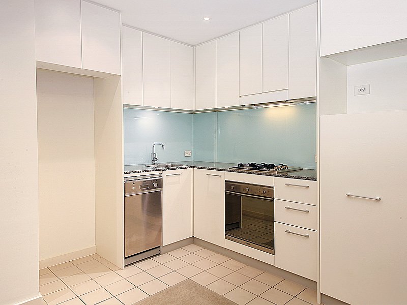 Photo - 213/2 Brodie Spark Drive, Wolli Creek NSW 2205 - Image 6